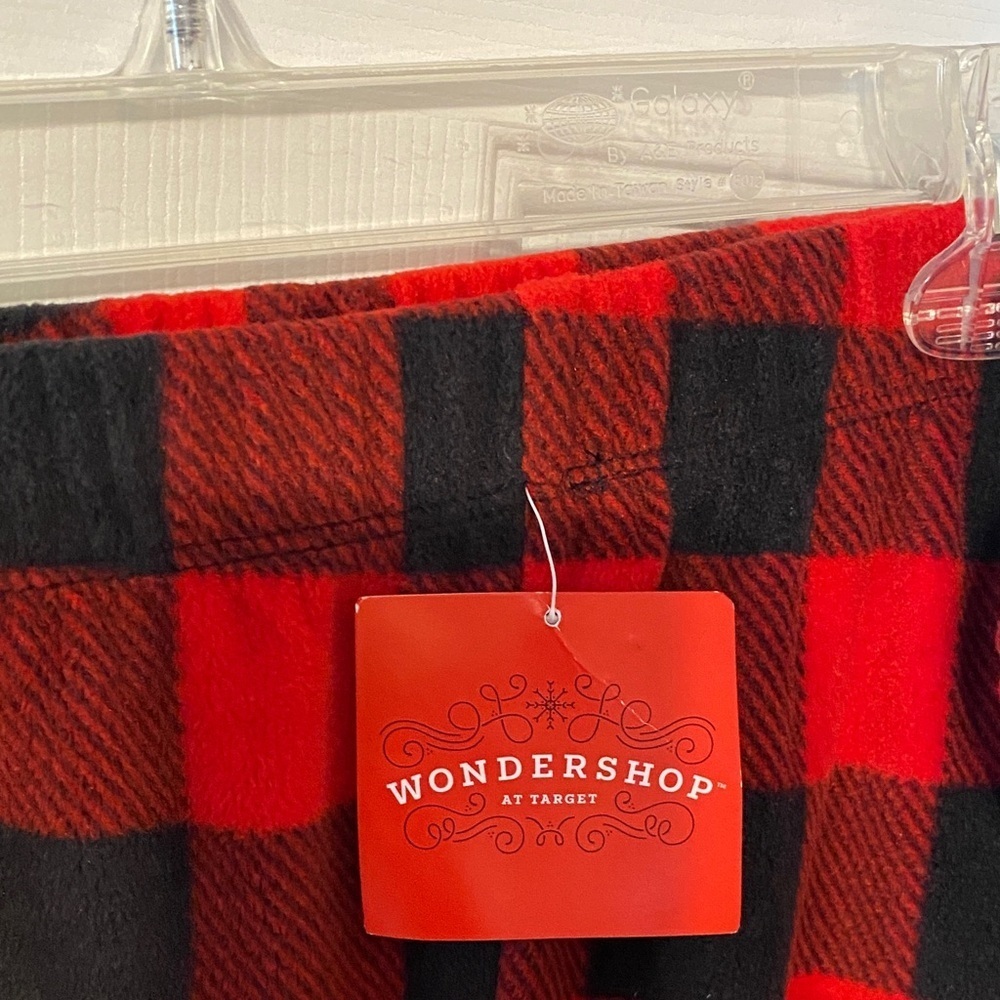 Wondershop Red and Black Plaid Pajama Pants Size 1X - Picture 5 of 7